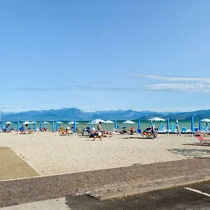 Azdora Peschiera del Garda